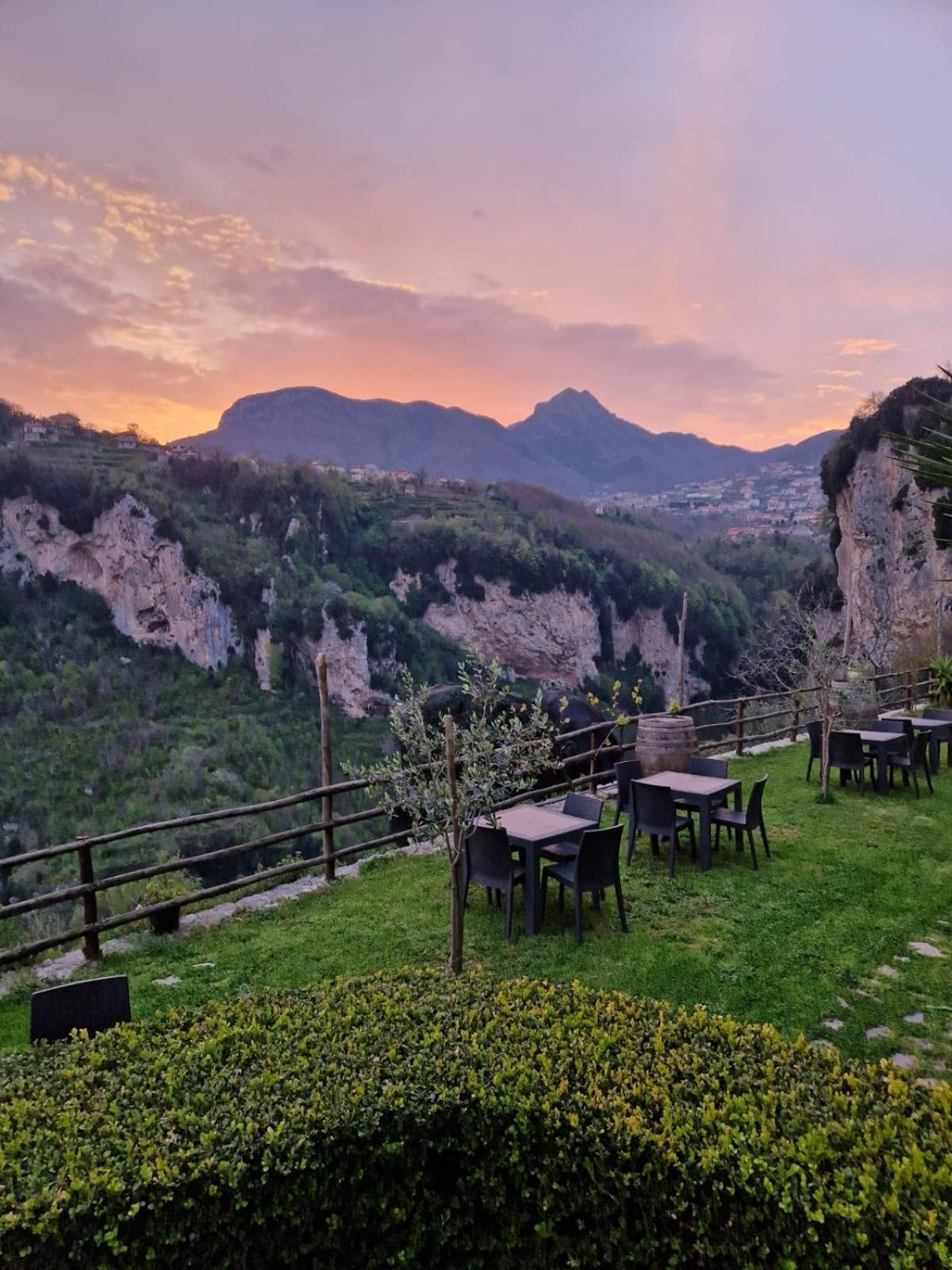 Agriturismo Orrido Di Pino อาเจโรลา ภายนอก รูปภาพ